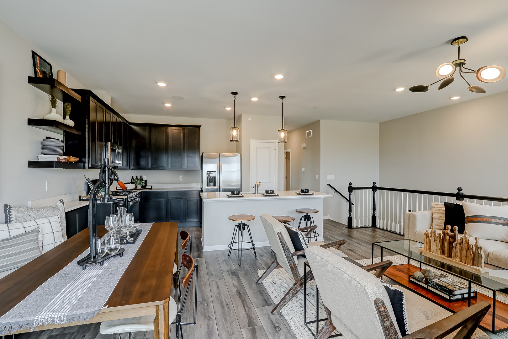 402 Comstock Road, South Elgin, IL 60177