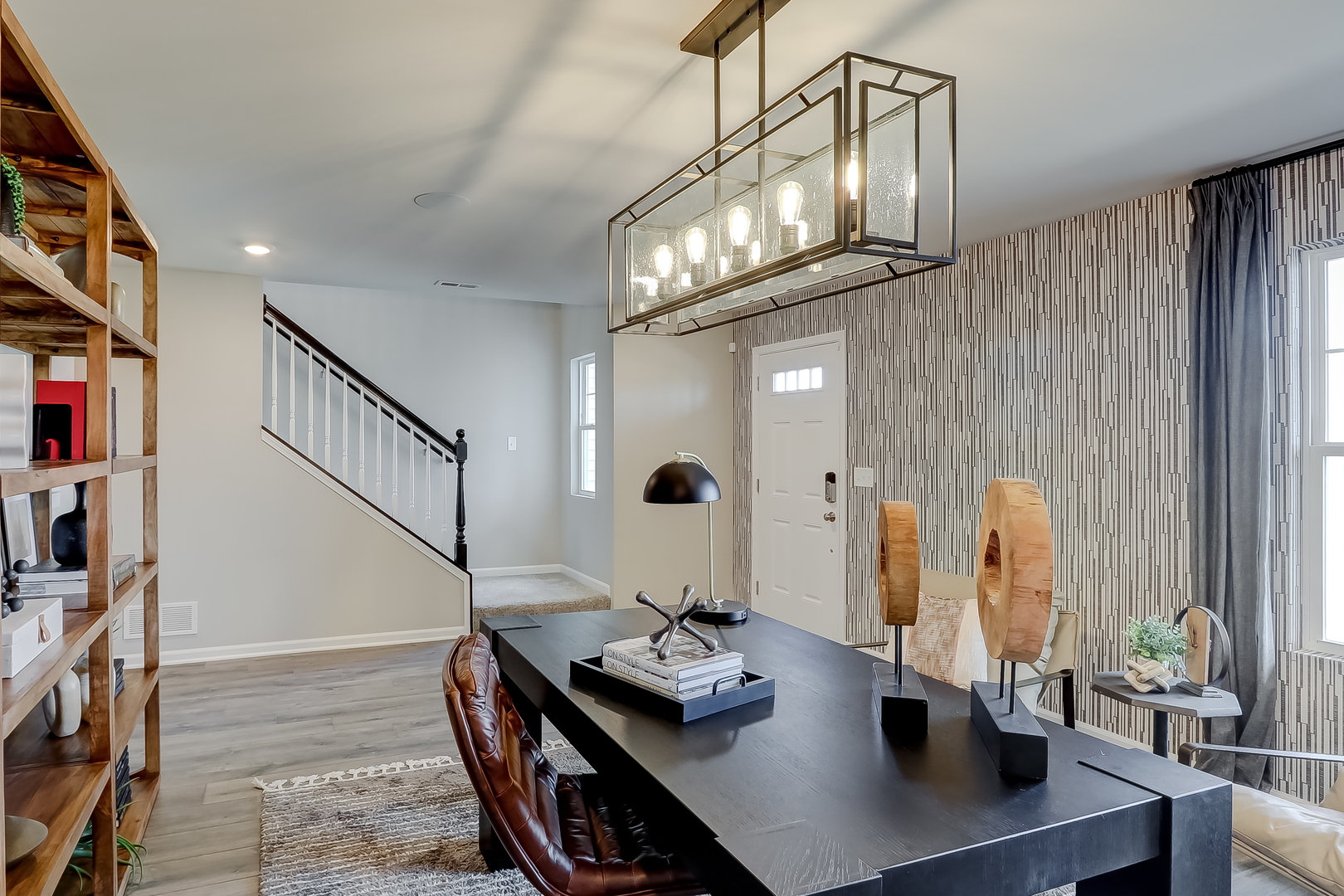 402 Comstock Road, South Elgin, IL 60177