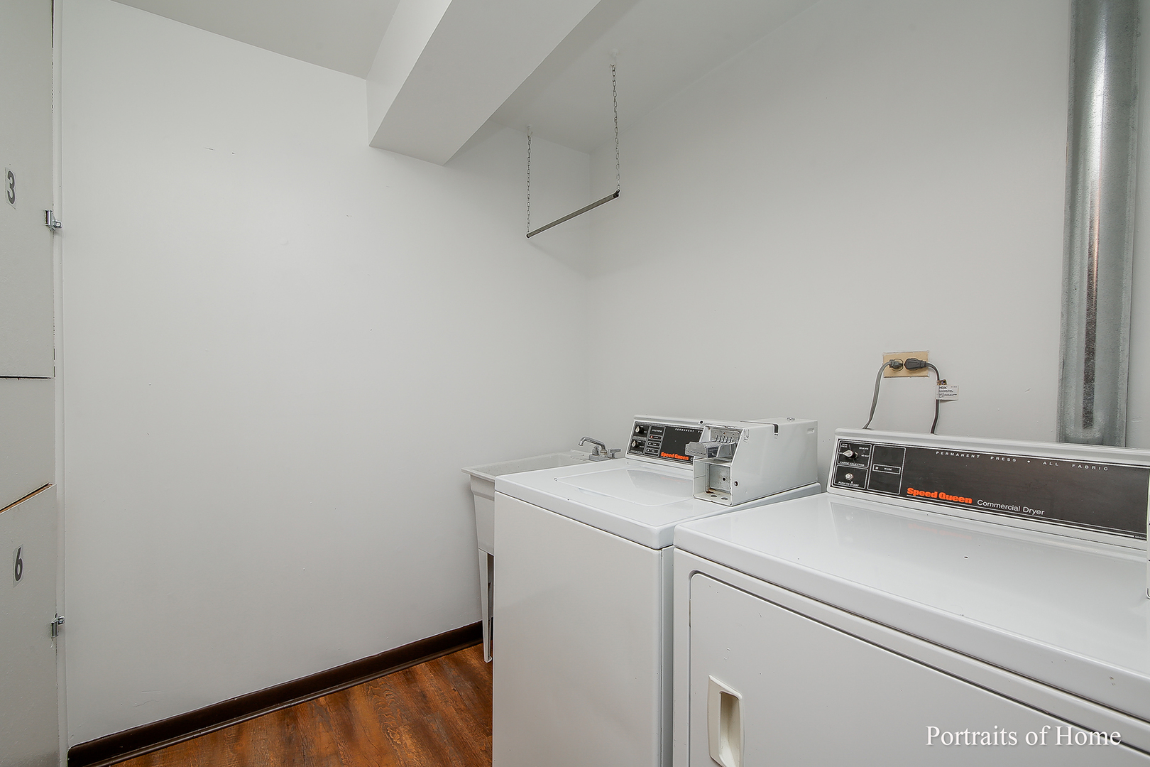 624 W 65th Street #6, Westmont, IL 60559