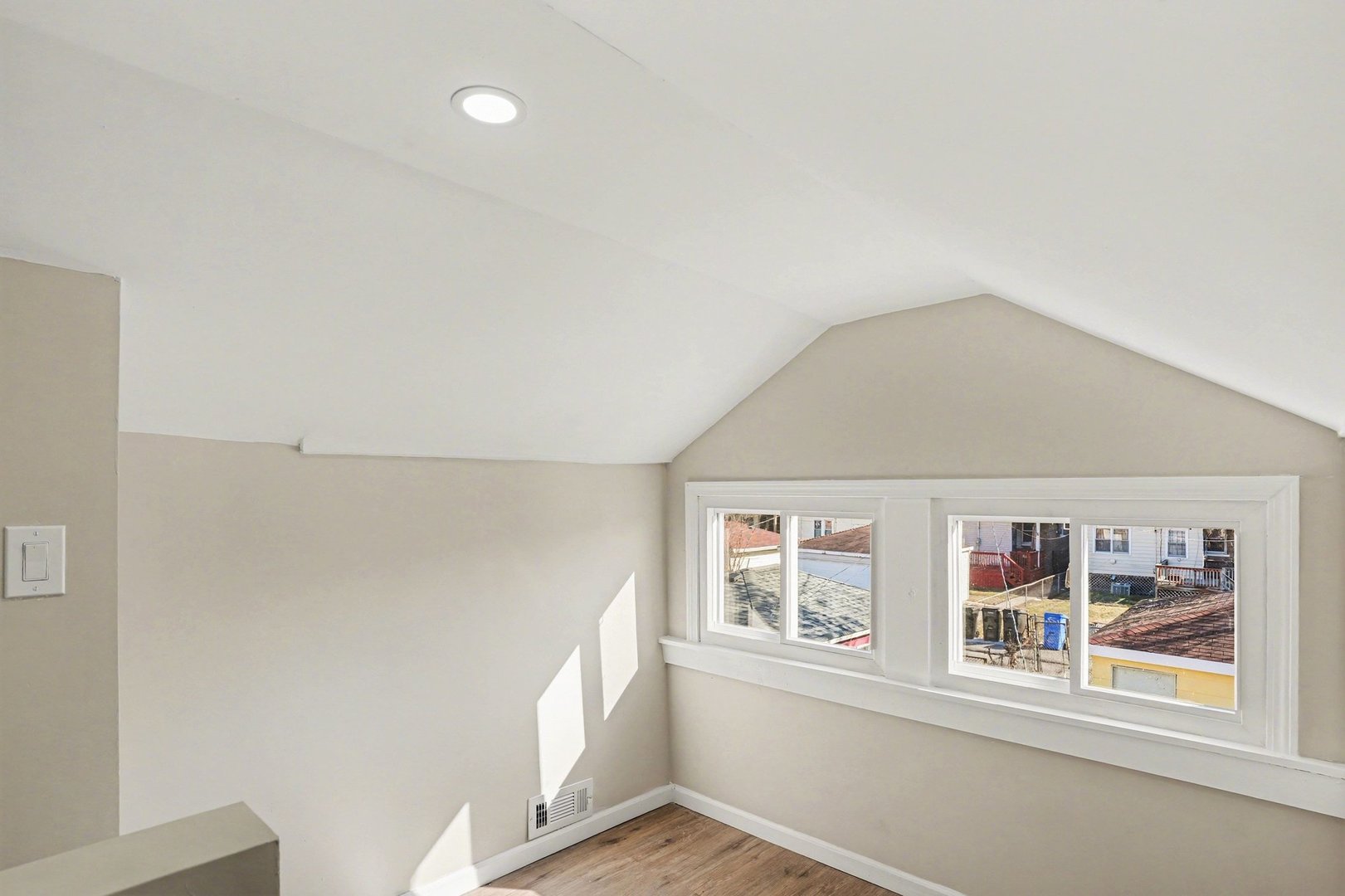 7947 S Kimbark Avenue, Chicago, IL 60619