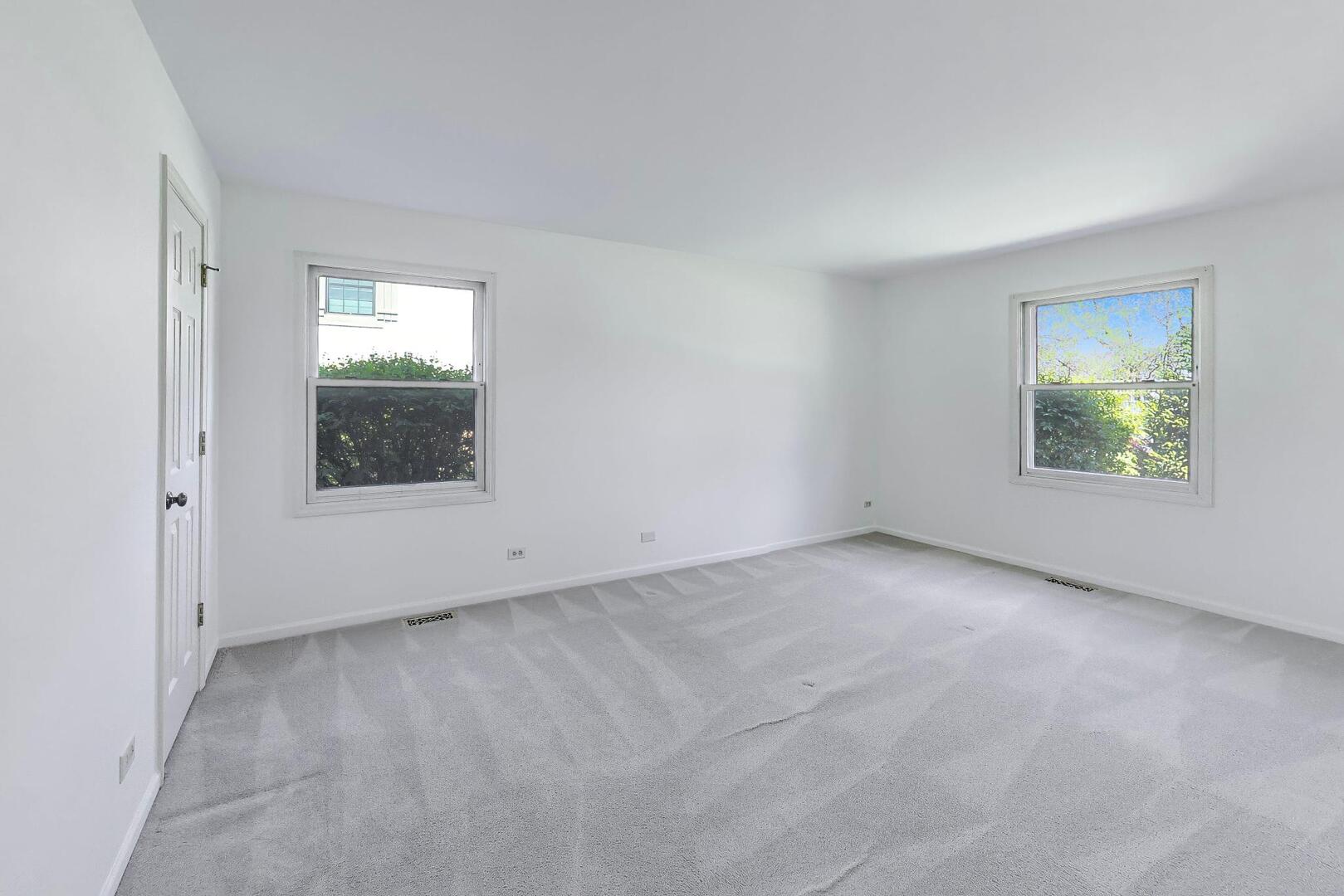 927 Kilkenny Drive #A, Wheaton, IL 60189