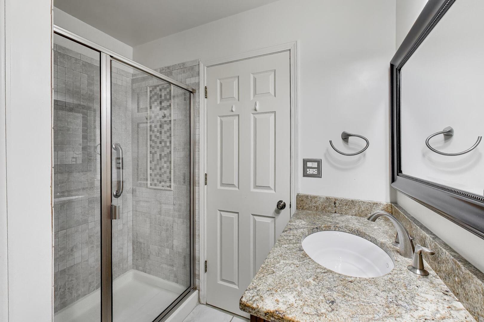927 Kilkenny Drive #A, Wheaton, IL 60189