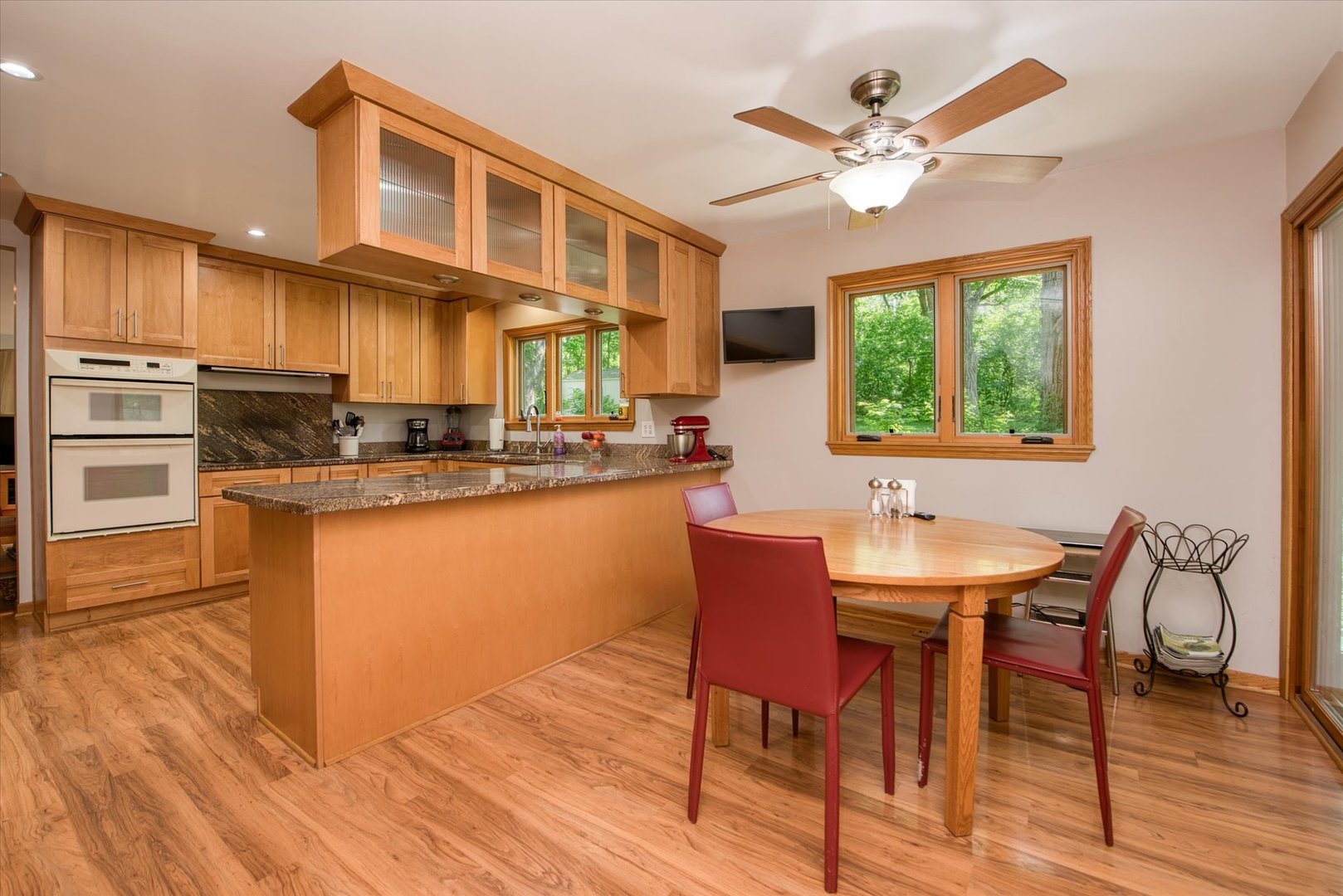 1196 Nottingham Lane, Elgin, IL 60120