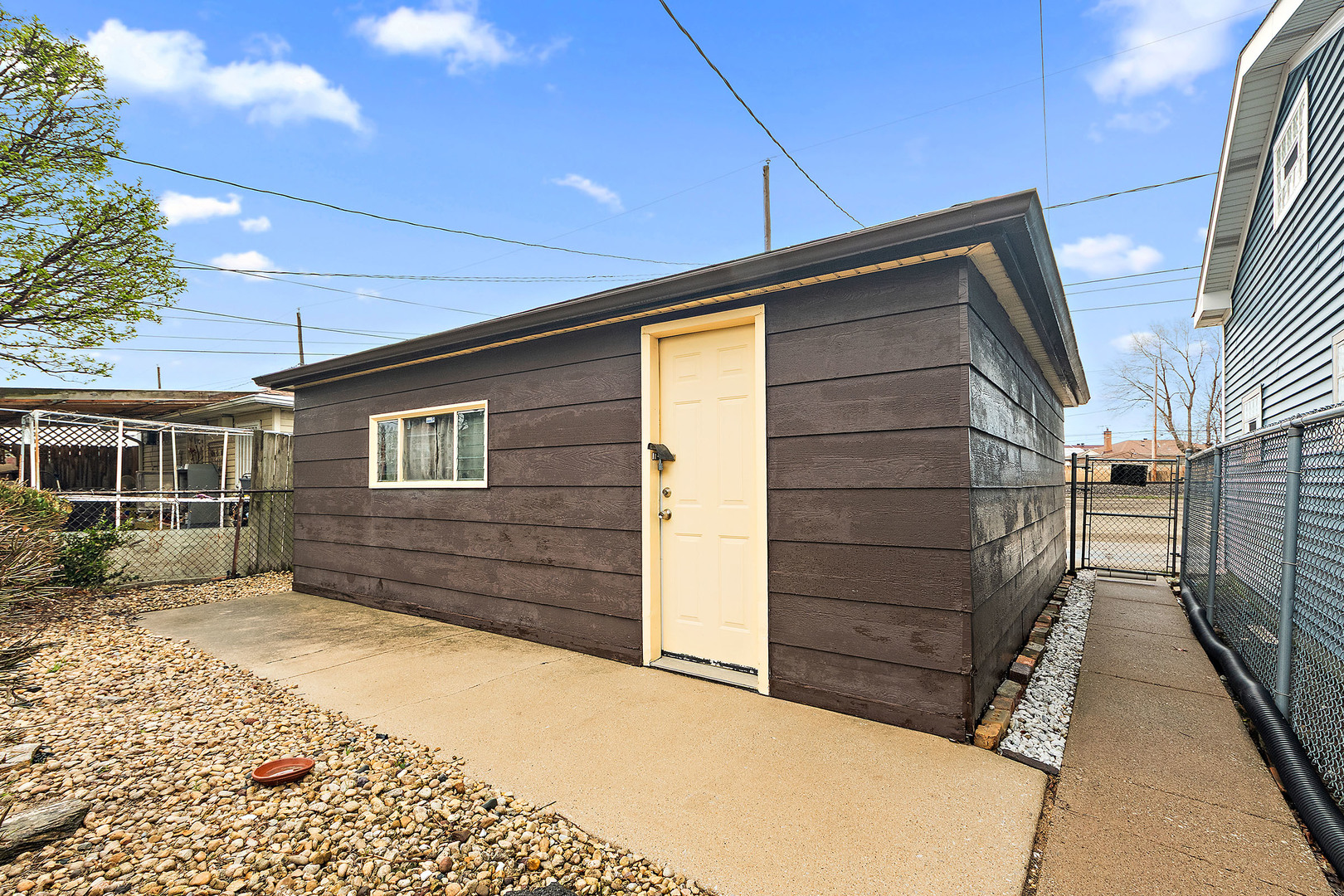 6421 S Knox Avenue, Chicago, IL 60629