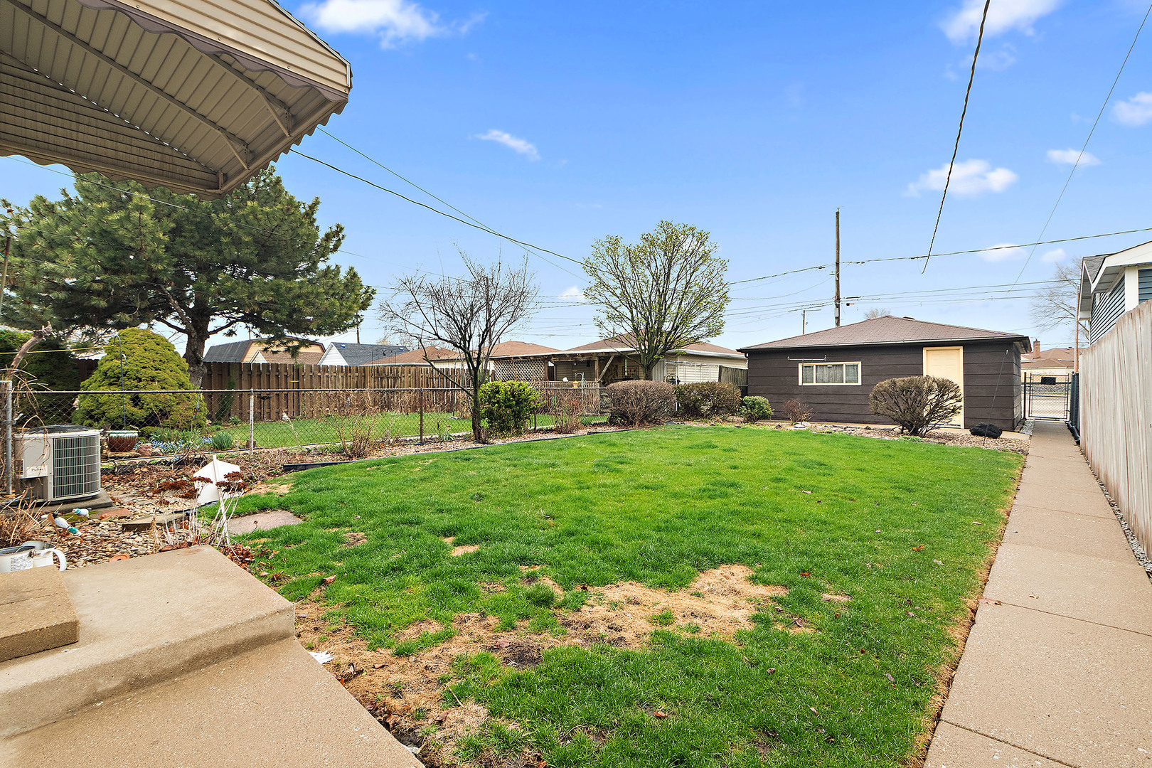 6421 S Knox Avenue, Chicago, IL 60629