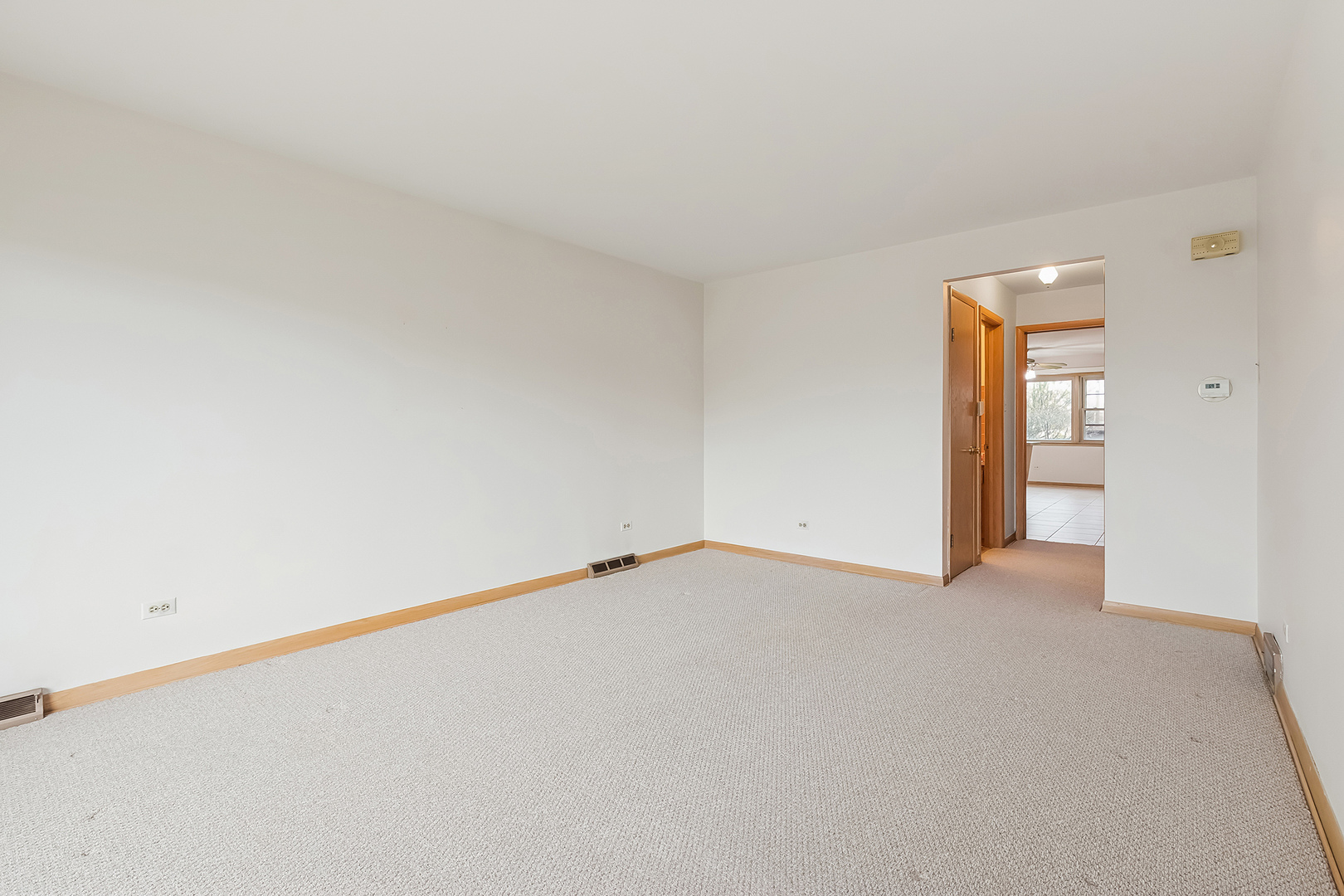 6421 S Knox Avenue, Chicago, IL 60629