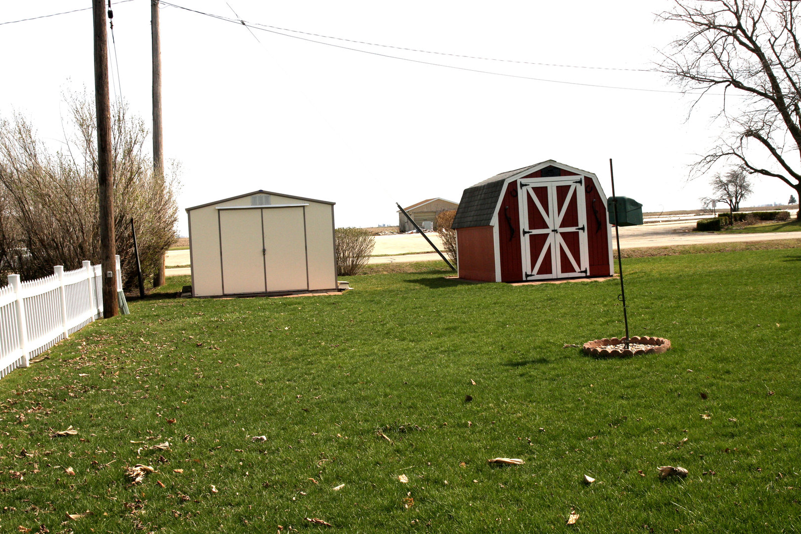 321 E Elm Street, Piper City, IL 60959