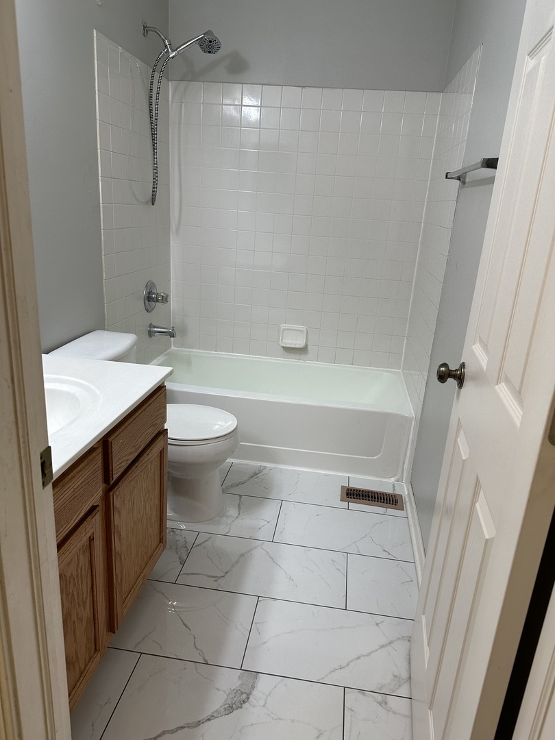 2819 White Thorn Avenue #0, Naperville, IL 60564