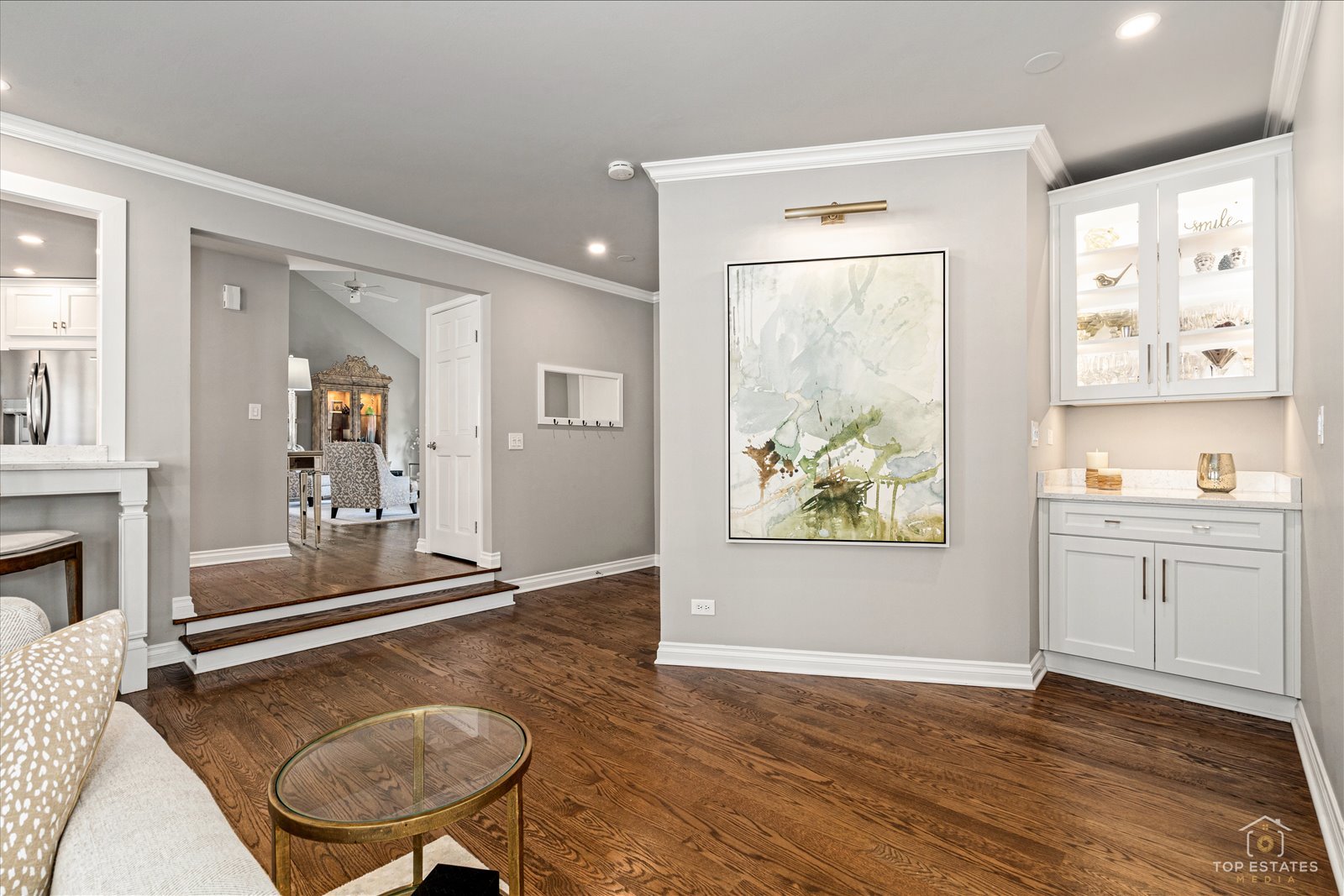 1894 Maine Drive, Elk Grove Village, IL 60007