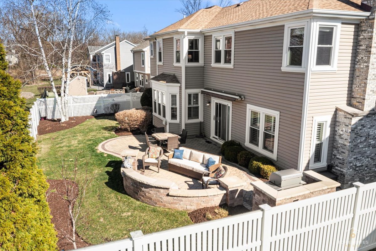 1894 Maine Drive, Elk Grove Village, IL 60007