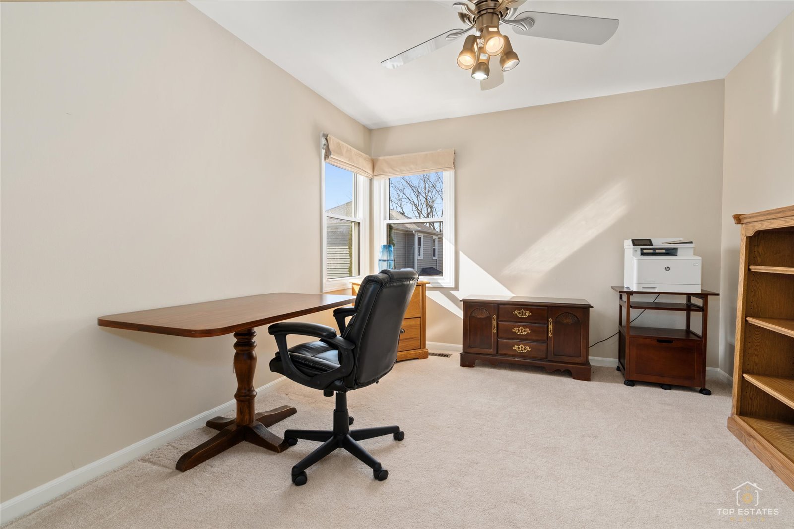 1894 Maine Drive, Elk Grove Village, IL 60007