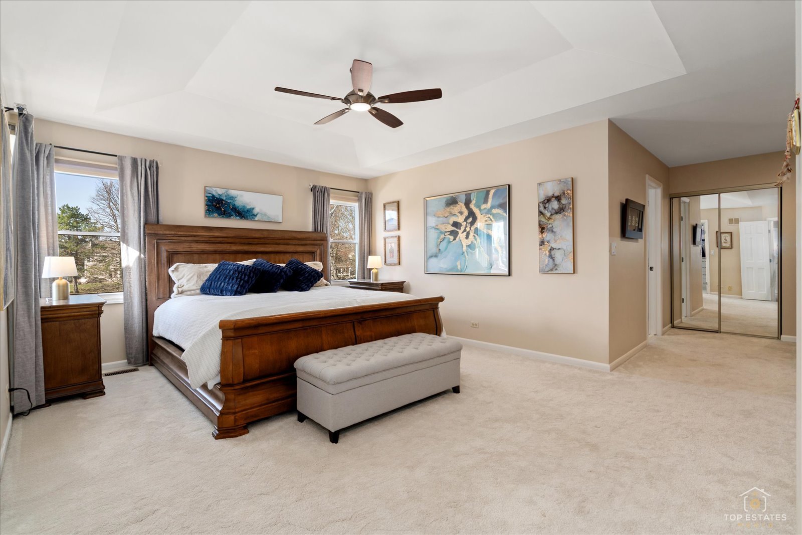 1894 Maine Drive, Elk Grove Village, IL 60007