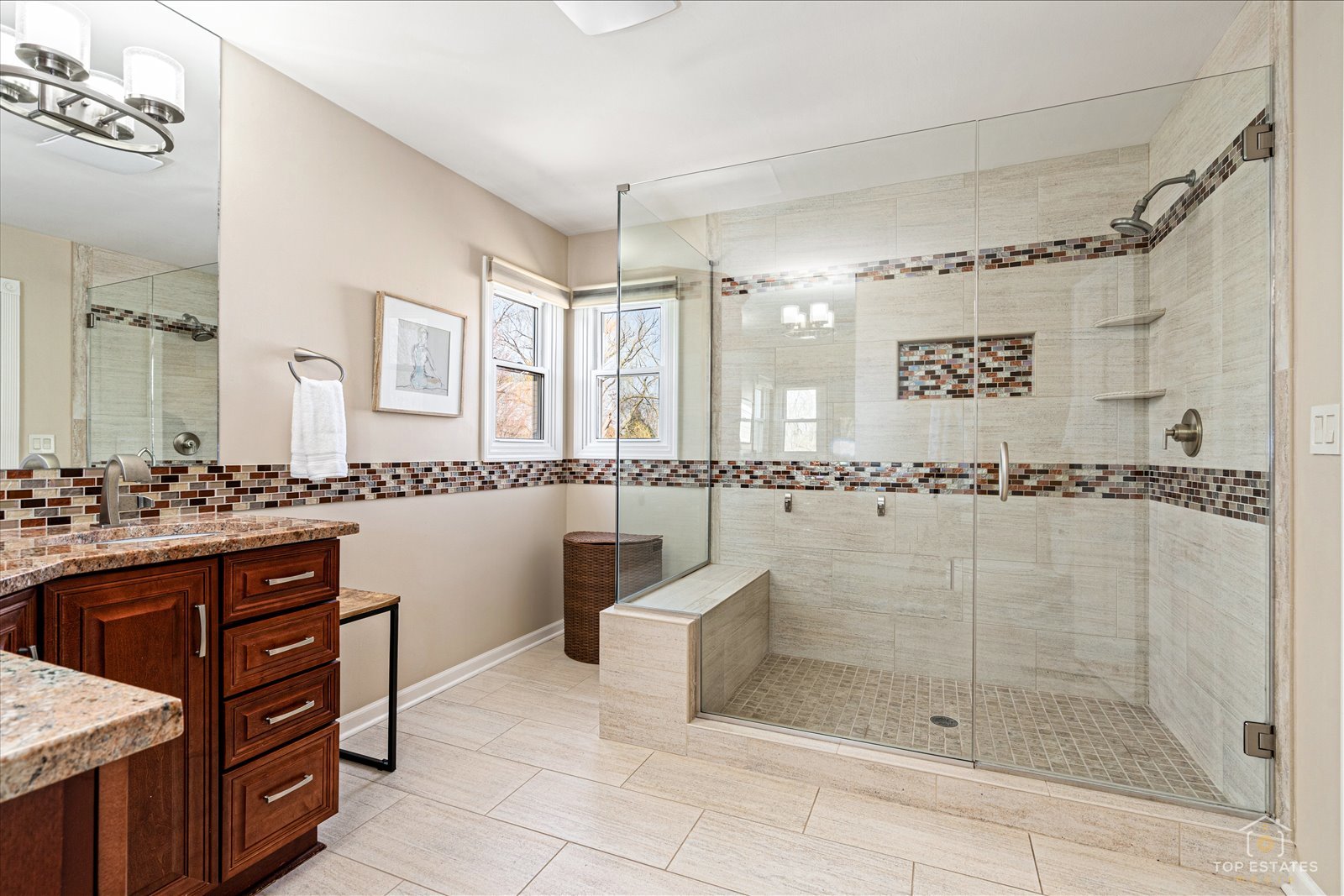 1894 Maine Drive, Elk Grove Village, IL 60007