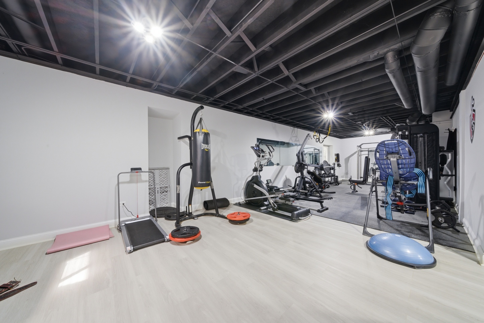 7814 Brookbank Road, Willowbrook, IL 60527