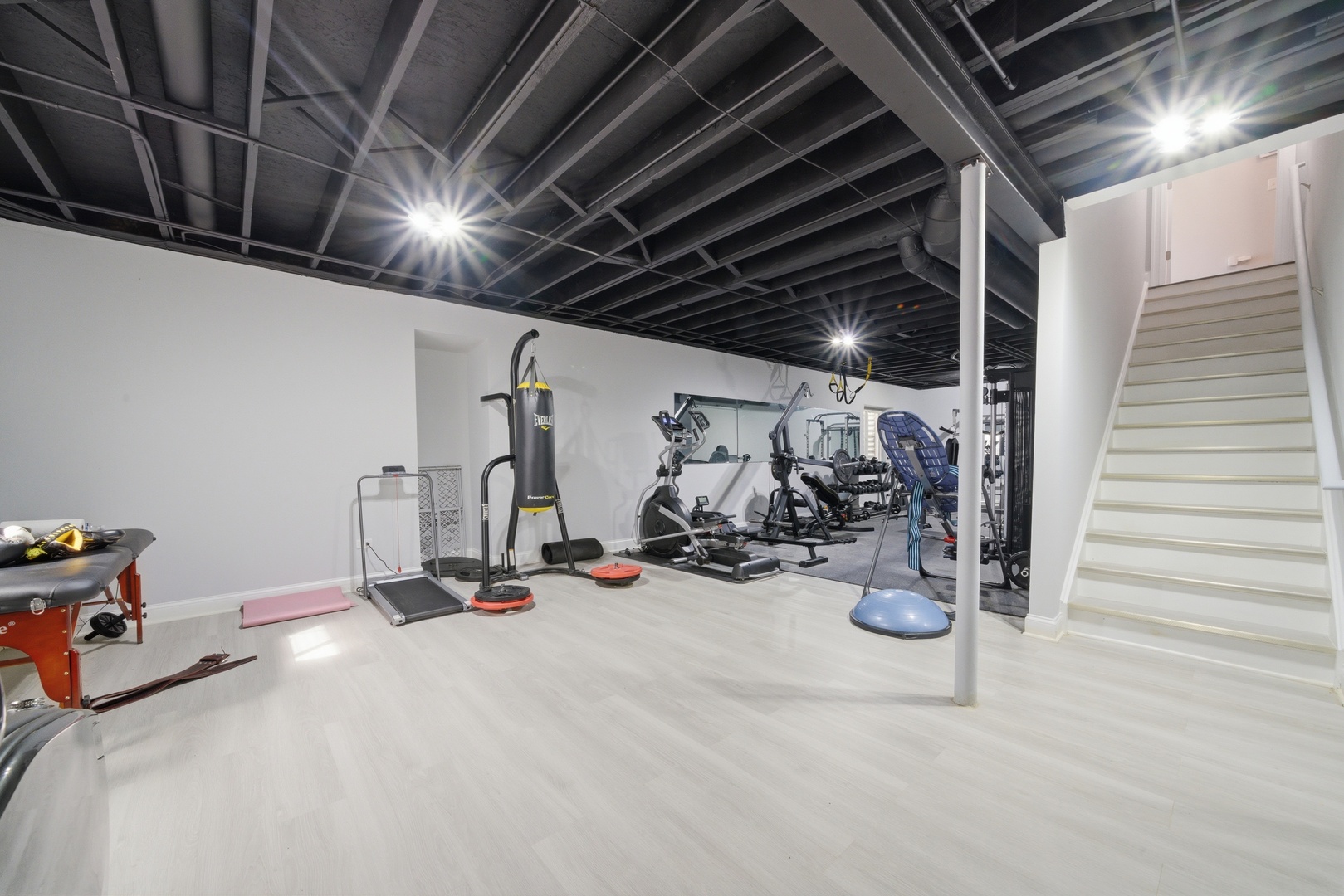 7814 Brookbank Road, Willowbrook, IL 60527