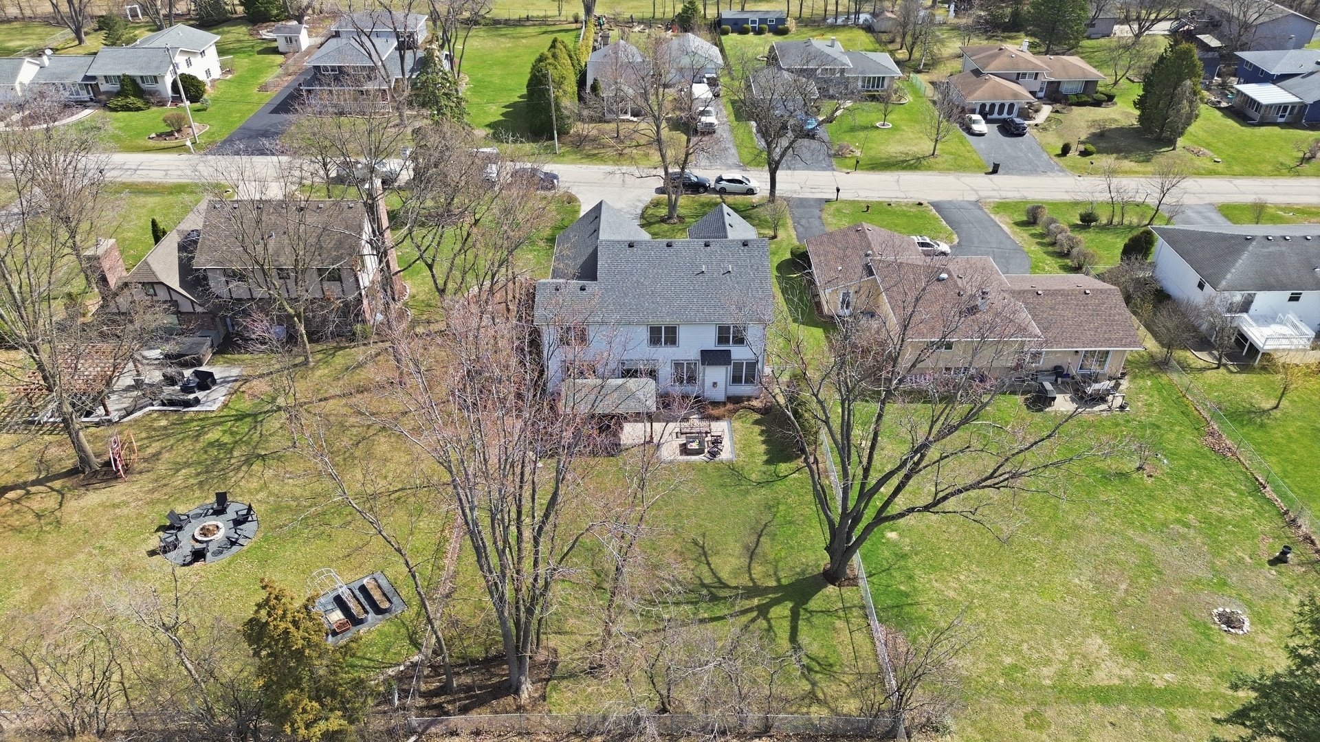 7814 Brookbank Road, Willowbrook, IL 60527