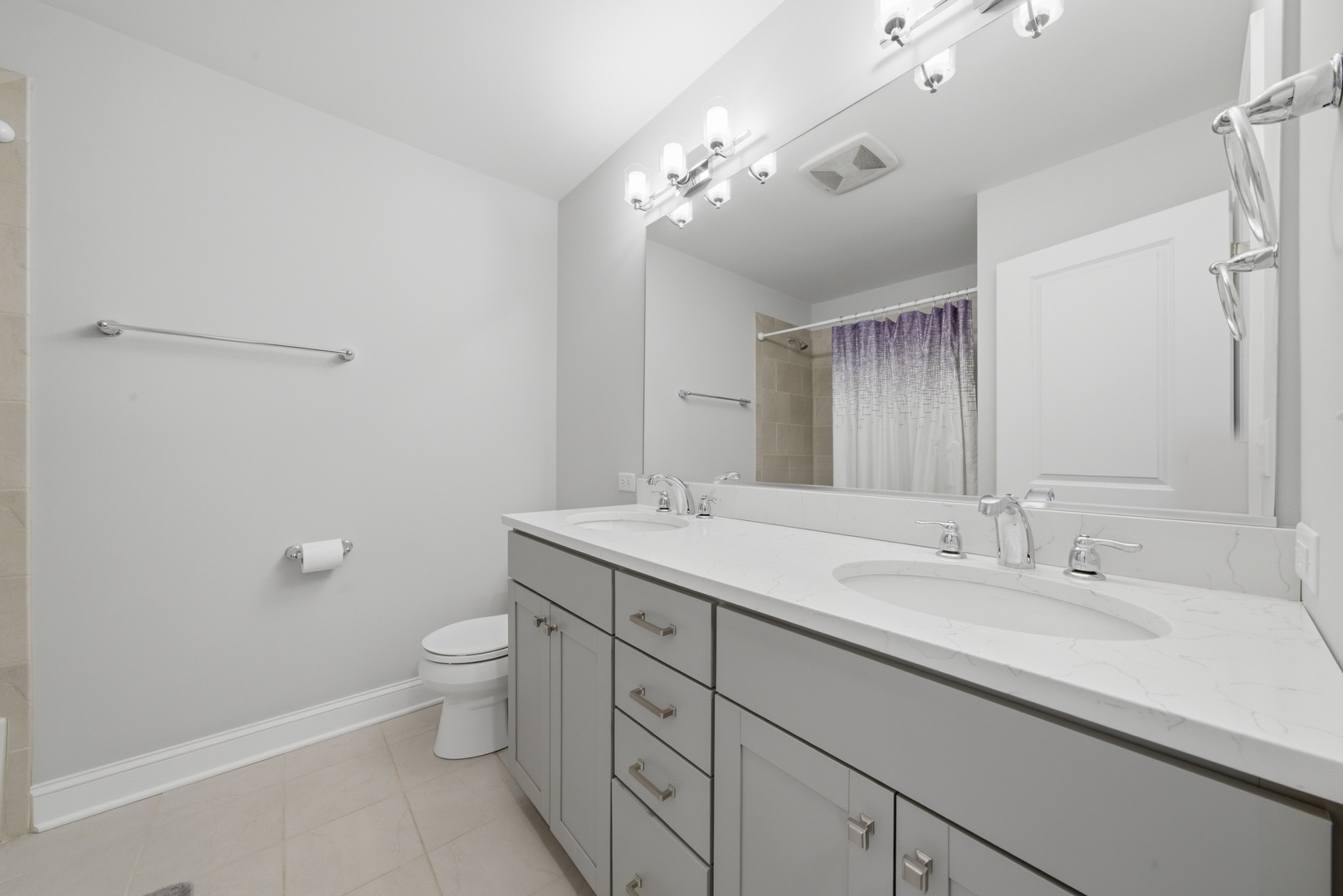 7814 Brookbank Road, Willowbrook, IL 60527