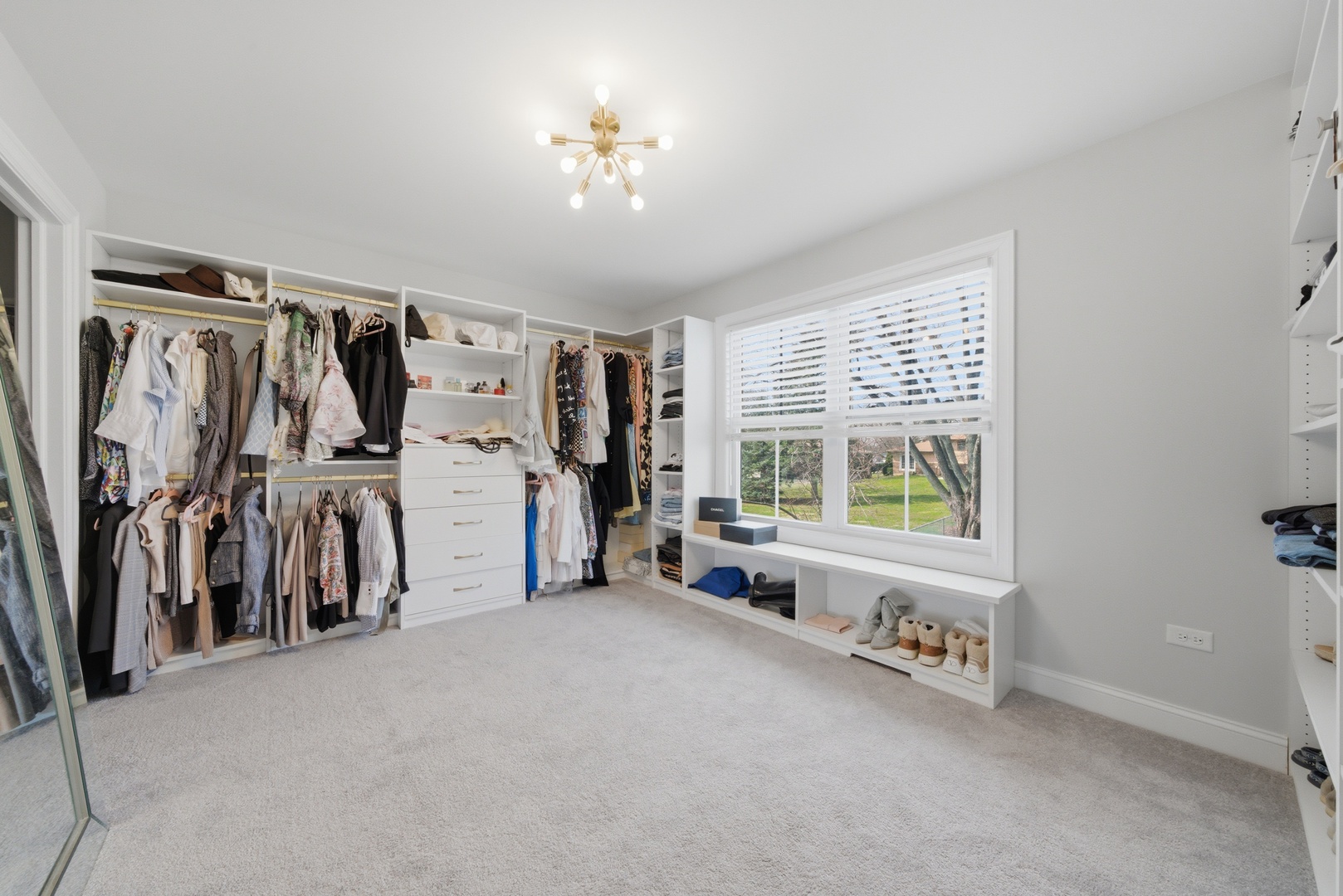 7814 Brookbank Road, Willowbrook, IL 60527