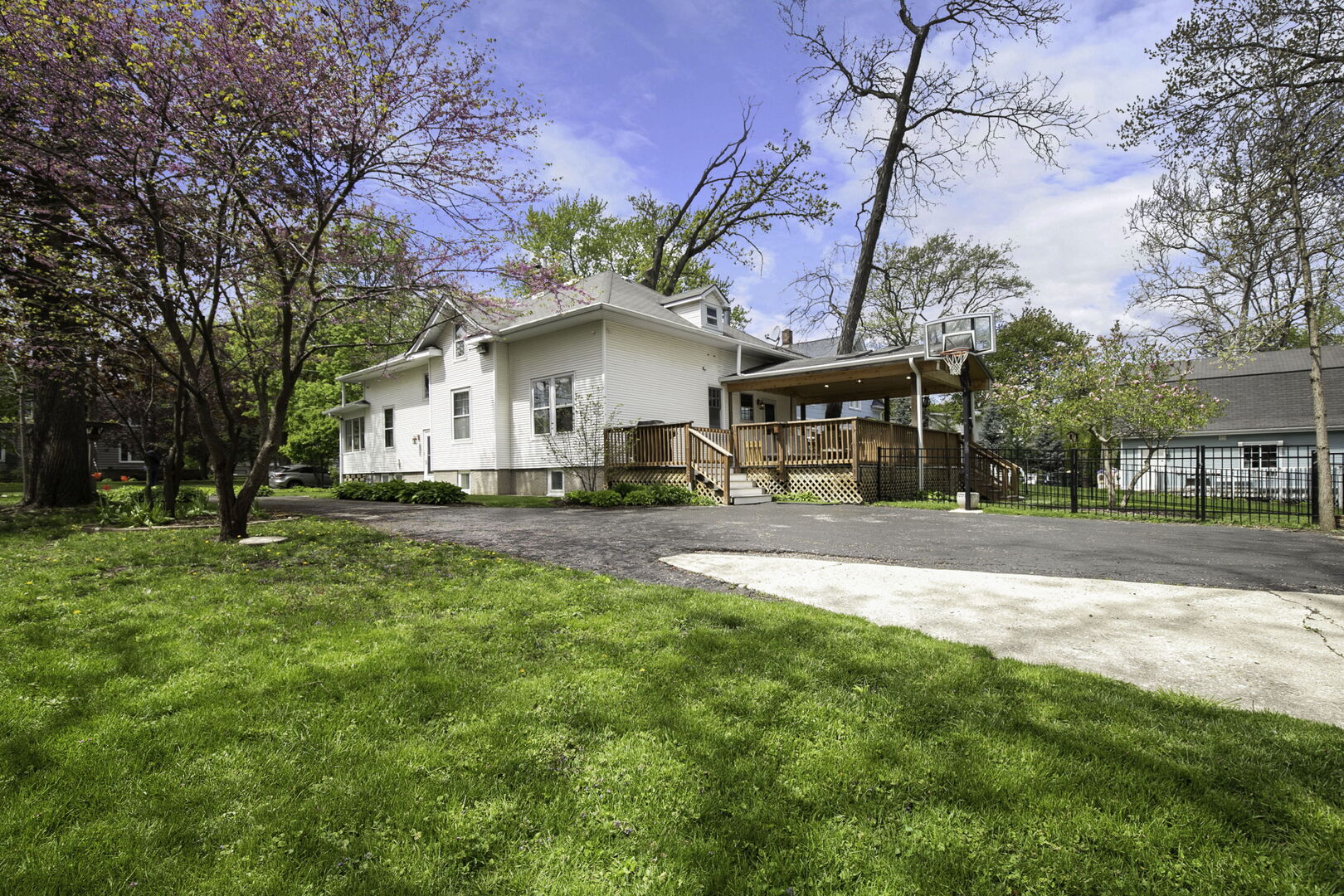 155 S Slusser Street, Grayslake, IL 60030
