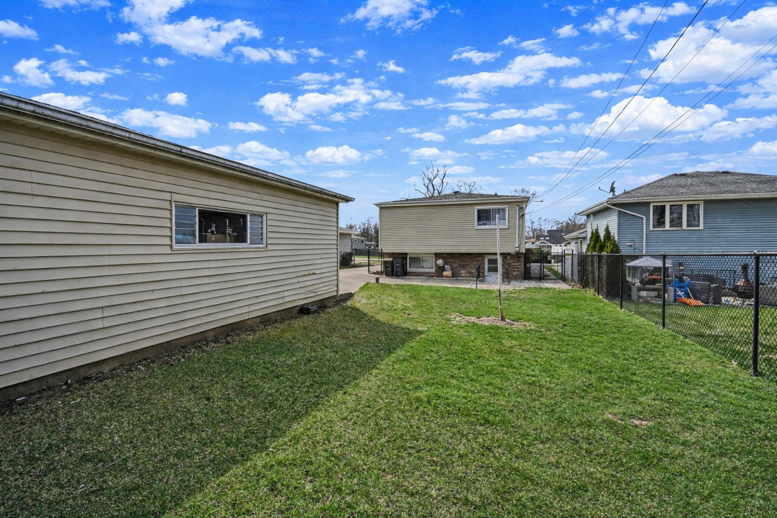 4029 N Grant Street, Westmont, IL 60559