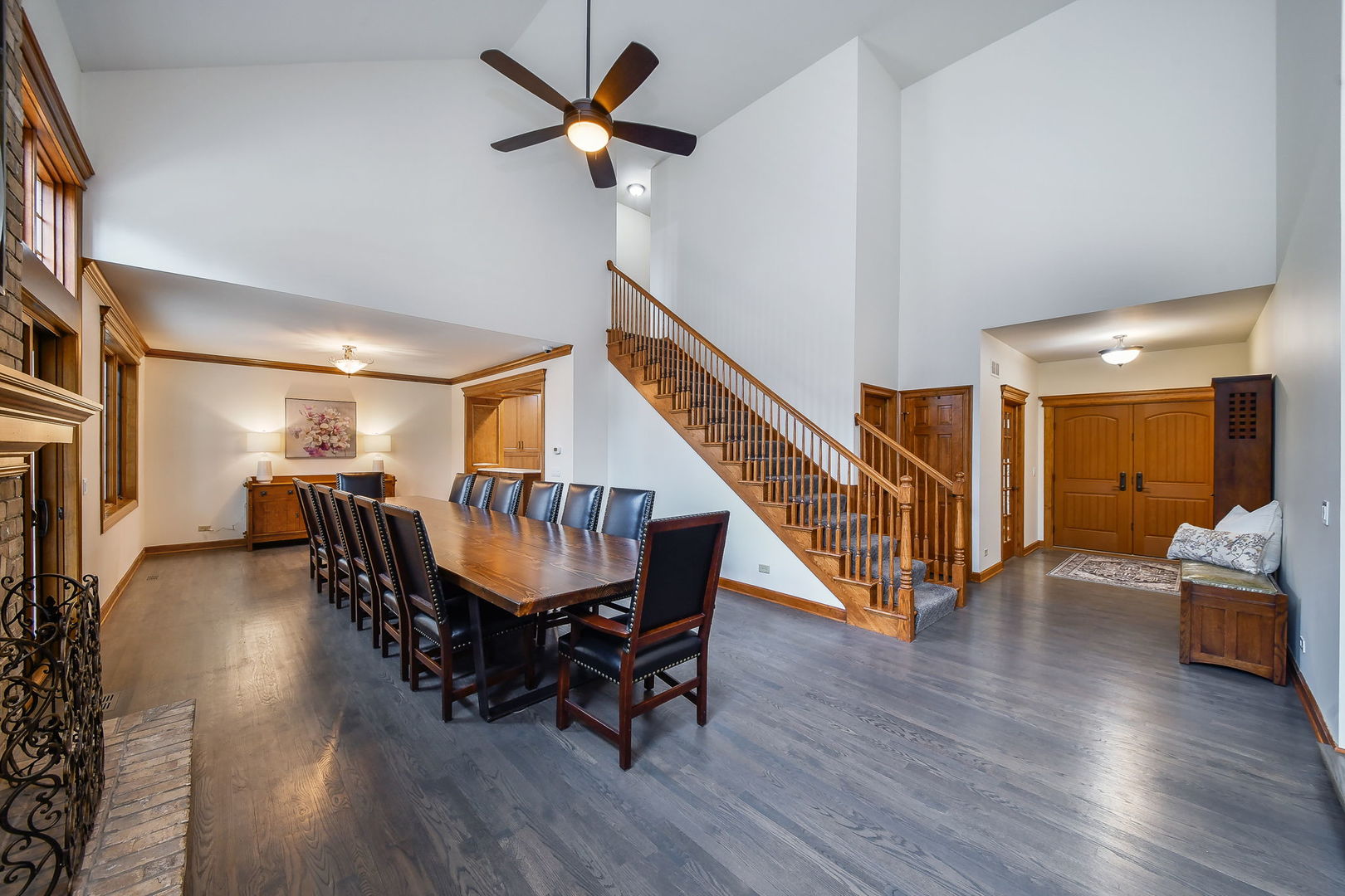 2009 MacKenzie Place #2009, Wheaton, IL 60187