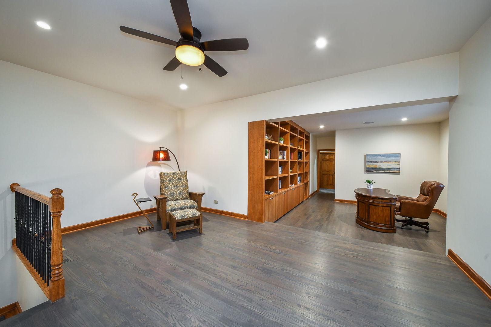 2009 MacKenzie Place #2009, Wheaton, IL 60187