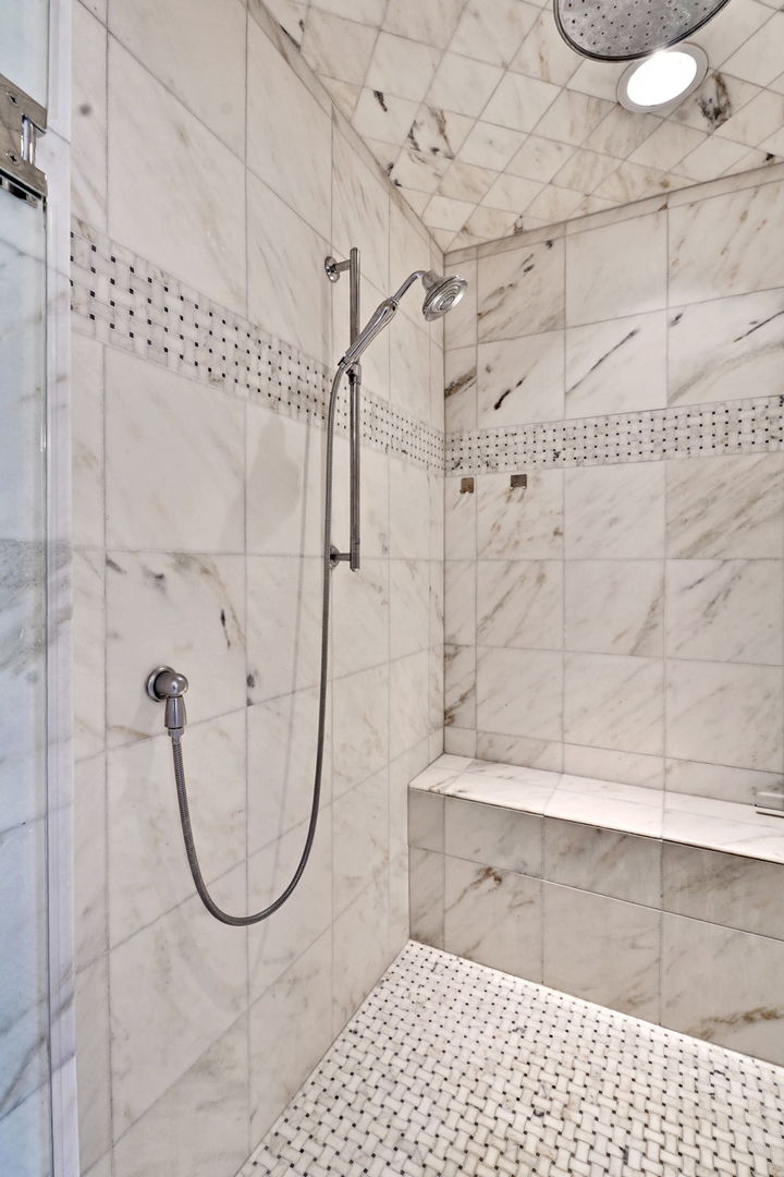 1428 Calcutta Lane, Naperville, IL 60563