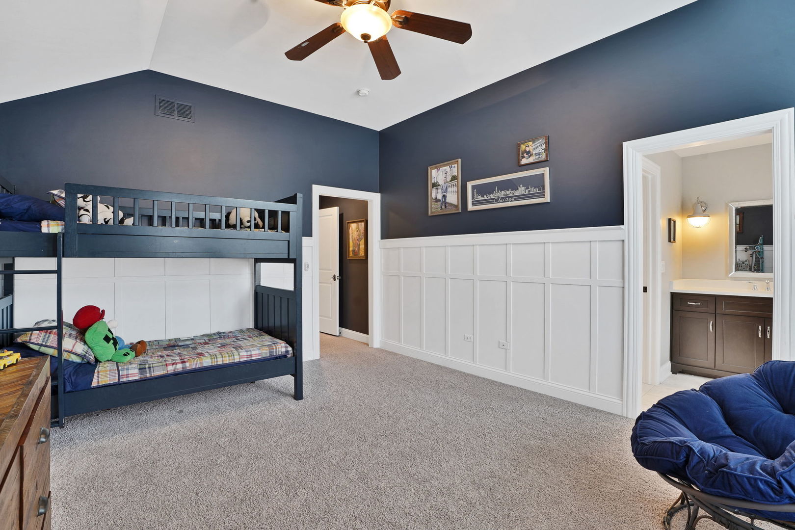 1428 Calcutta Lane, Naperville, IL 60563