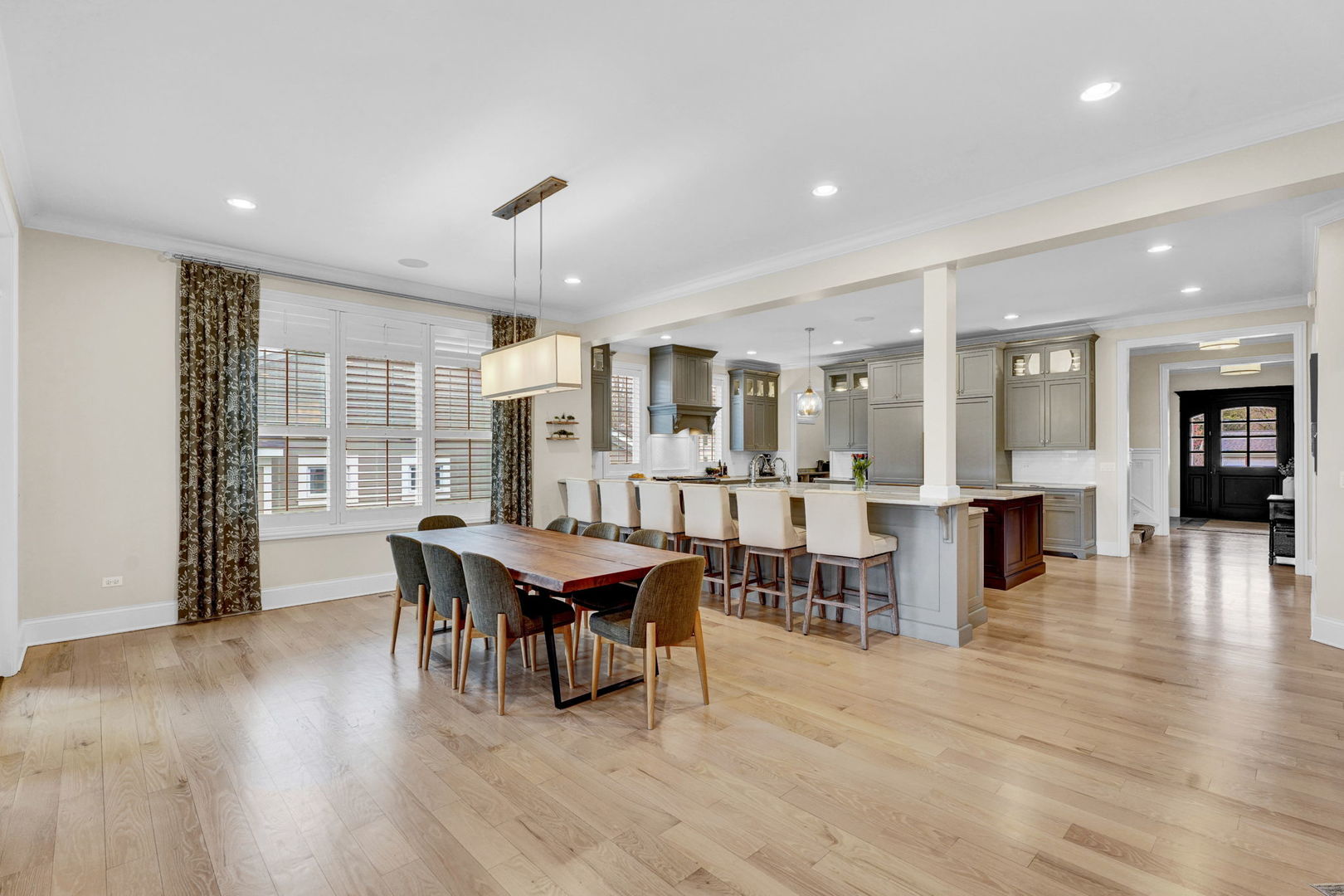 1428 Calcutta Lane, Naperville, IL 60563