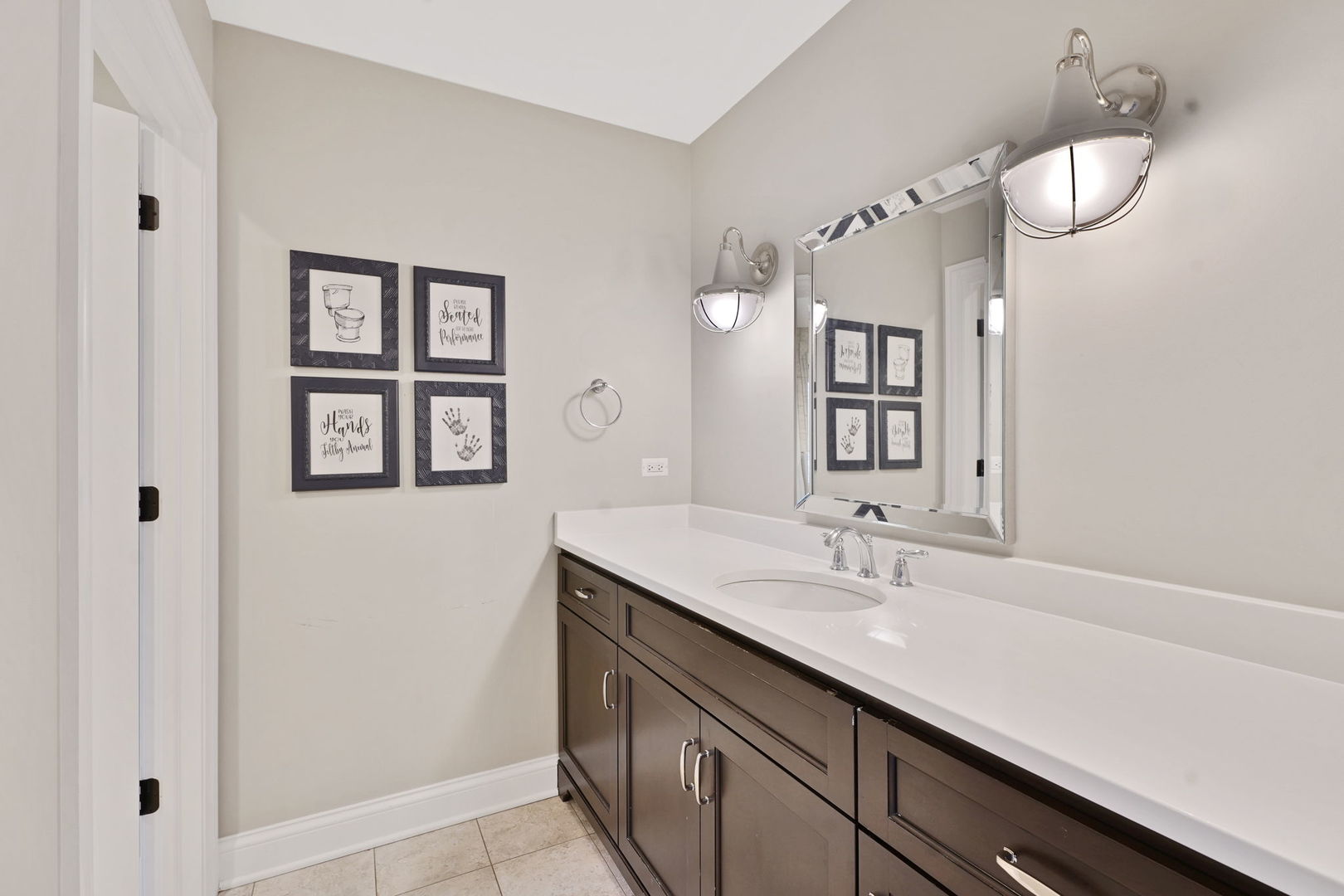 1428 Calcutta Lane, Naperville, IL 60563