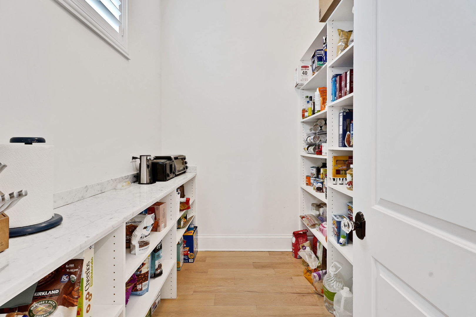 1428 Calcutta Lane, Naperville, IL 60563