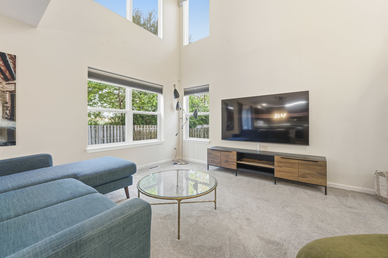 21430 Carlton Street, Crest Hill, IL 60403