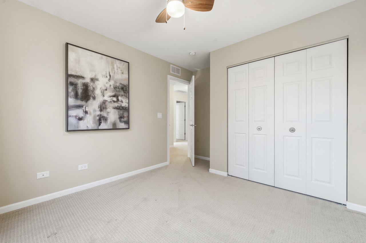 21430 Carlton Street, Crest Hill, IL 60403