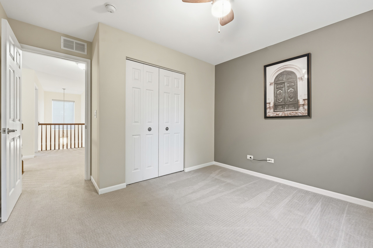 21430 Carlton Street, Crest Hill, IL 60403