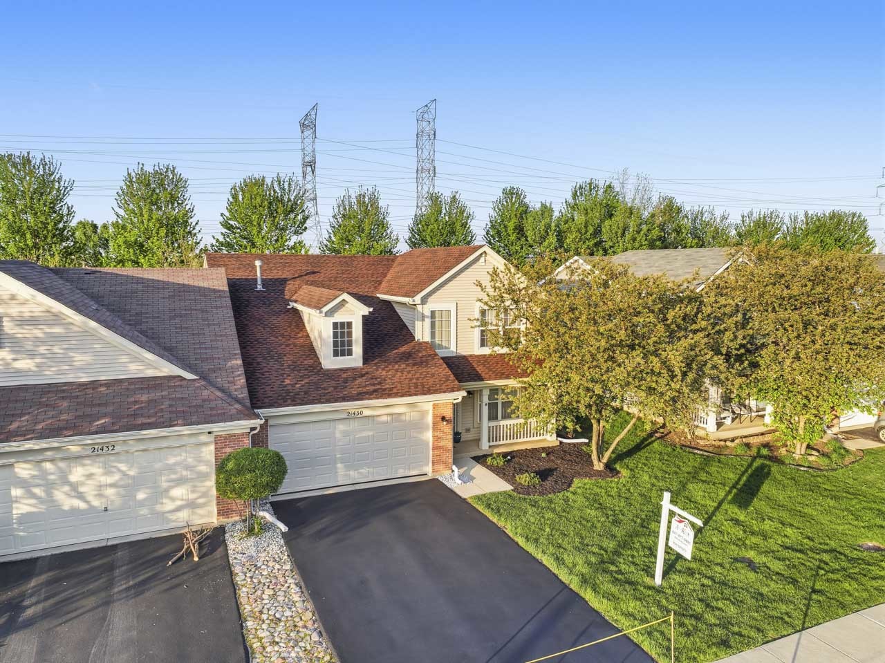 21430 Carlton Street, Crest Hill, IL 60403