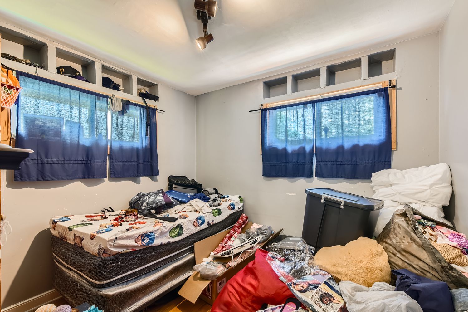 8856 S Washtenaw Avenue, Evergreen Park, IL 60805