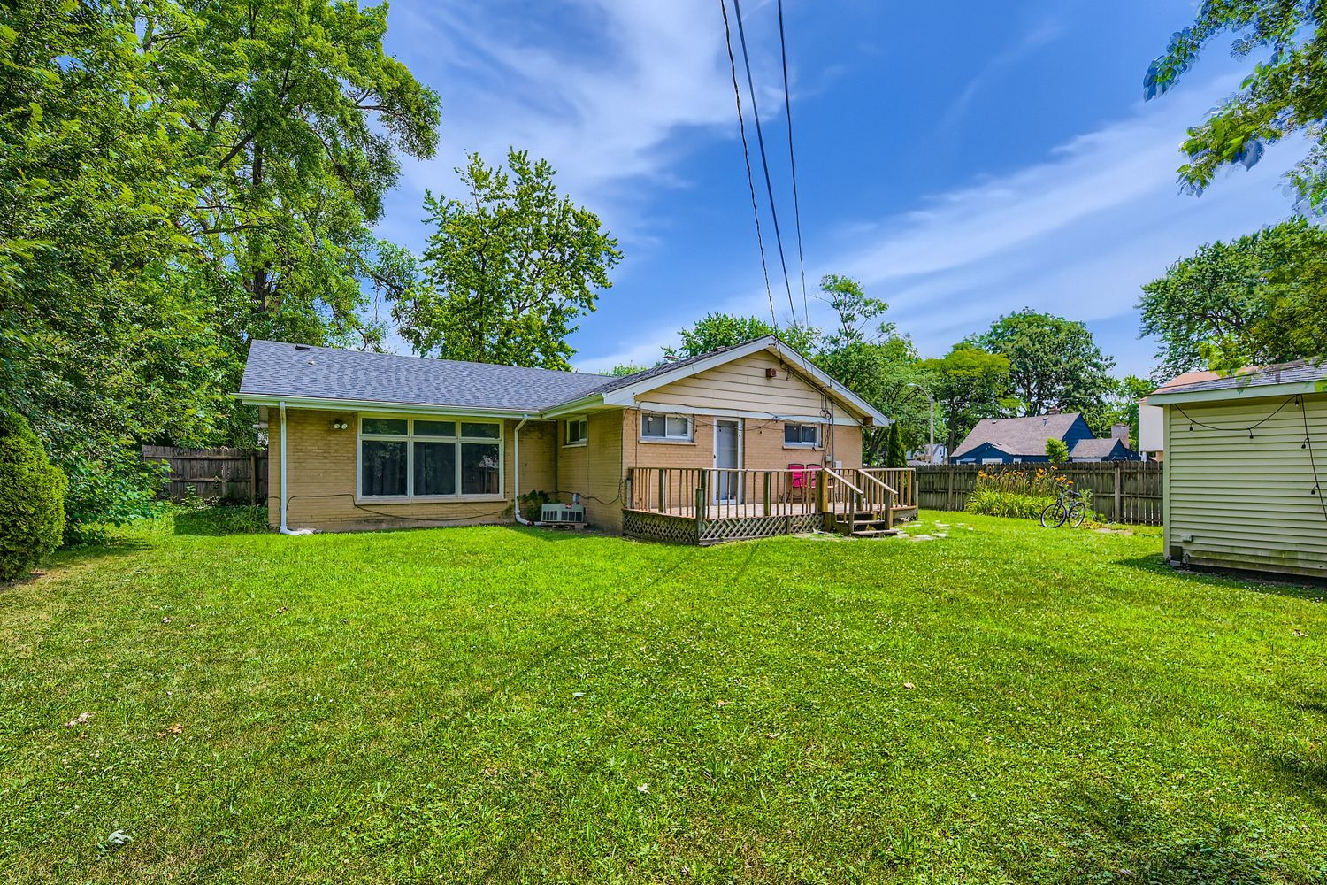 8856 S Washtenaw Avenue, Evergreen Park, IL 60805