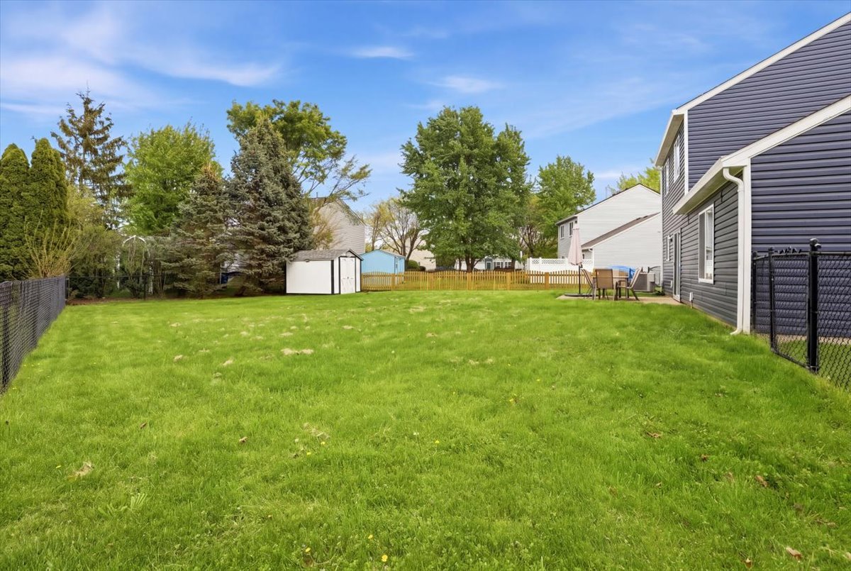 625 Fairview Lane, South Elgin, IL 60177