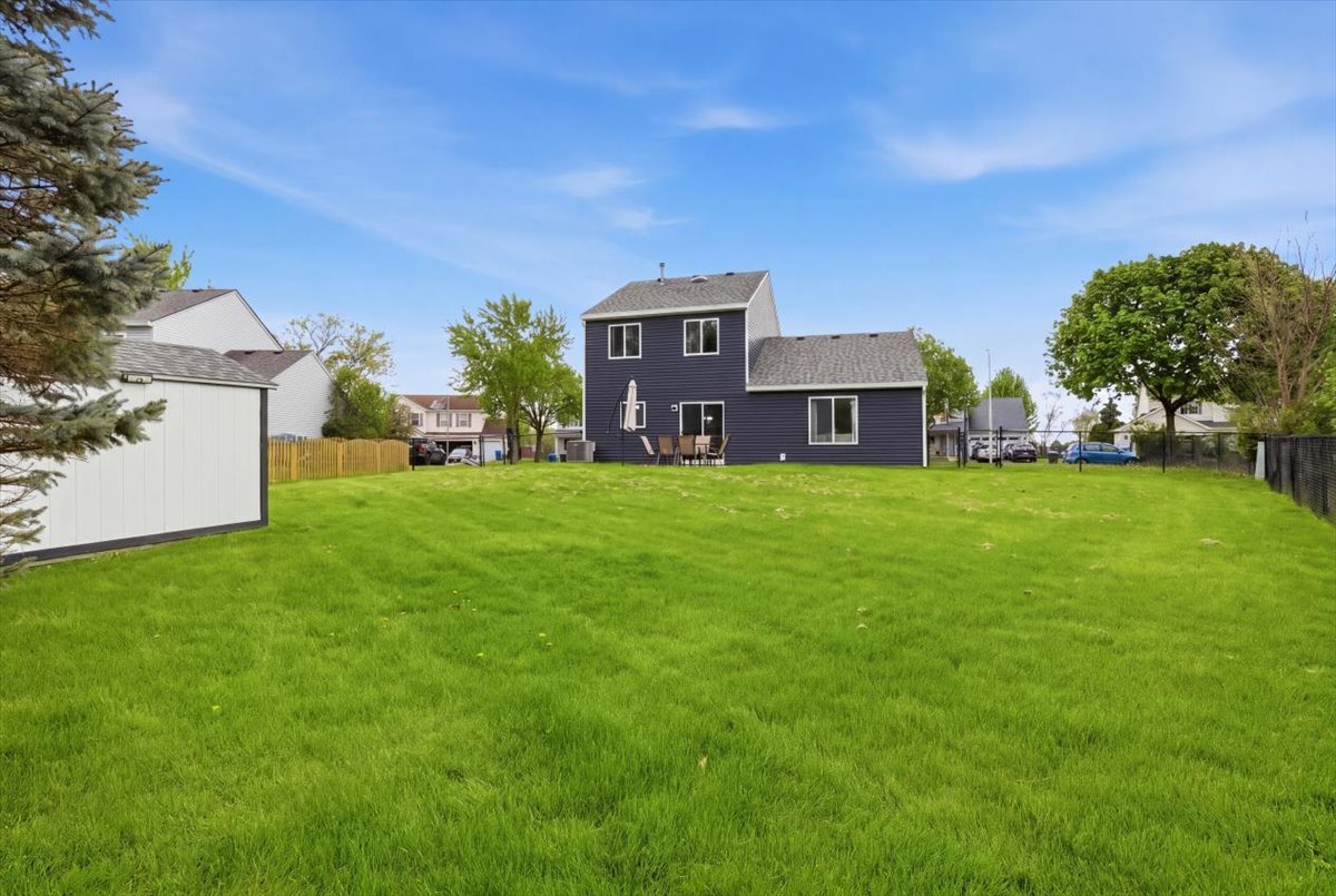 625 Fairview Lane, South Elgin, IL 60177