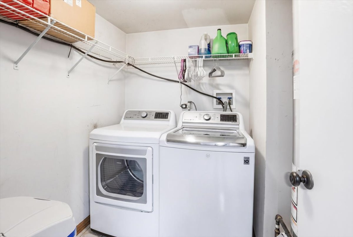 625 Fairview Lane, South Elgin, IL 60177