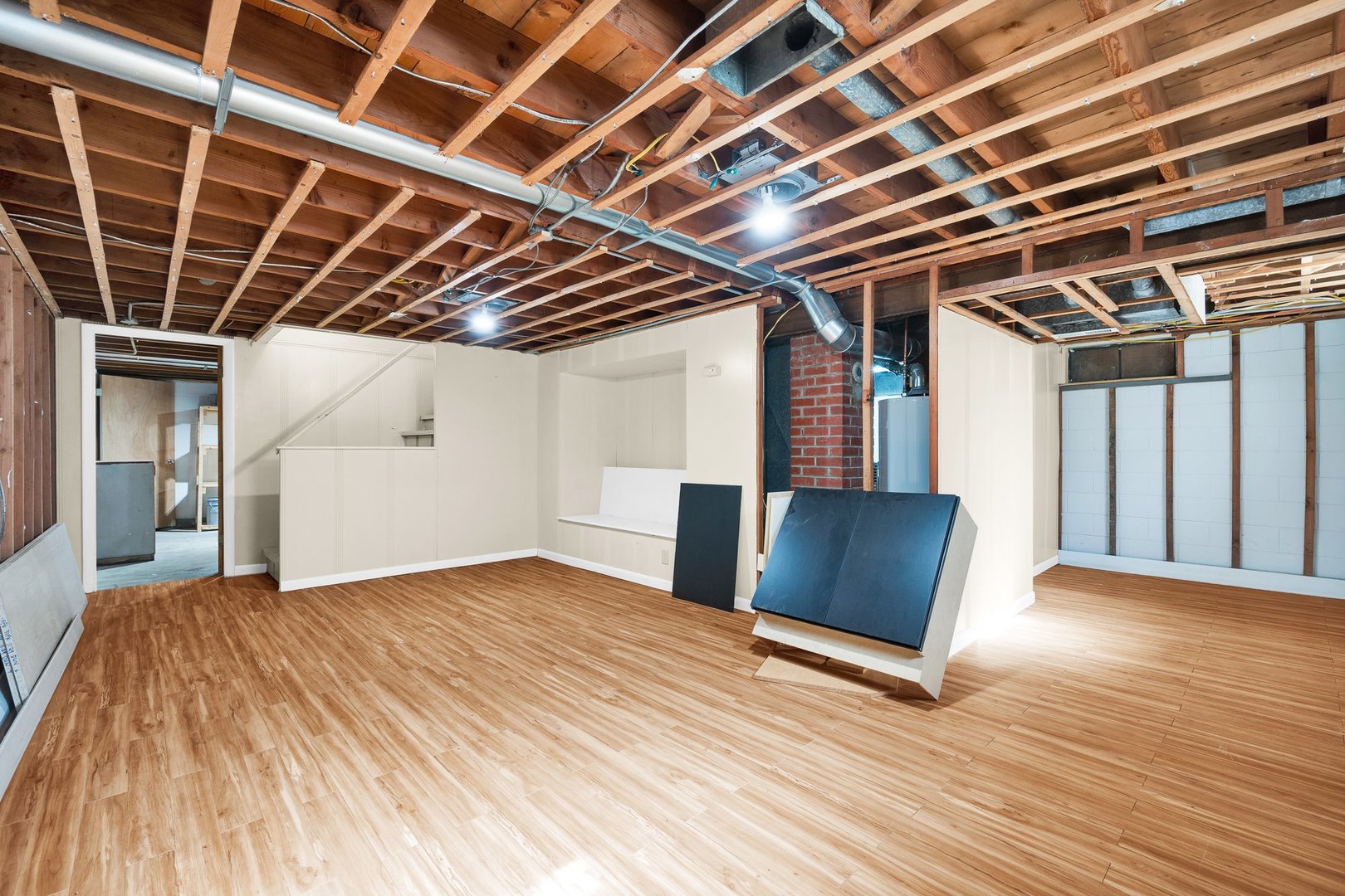 42 Harbord Drive, Bloomington, IL 61701