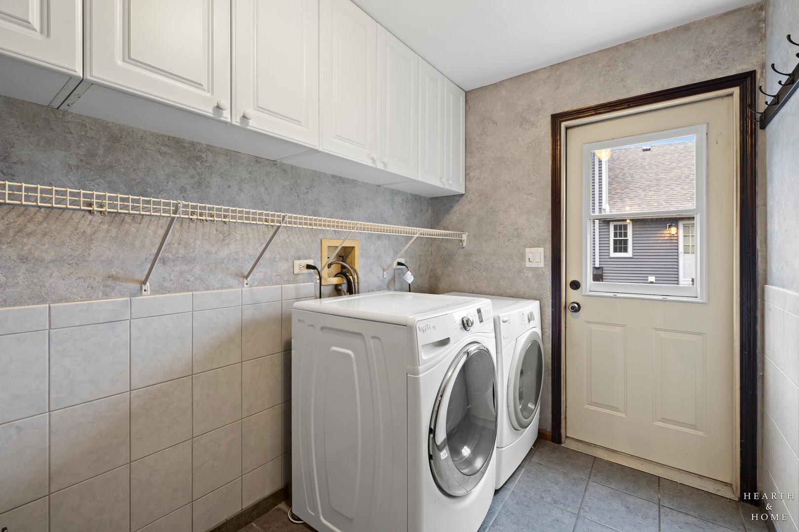 1630 Castaway Court, Hoffman Estates, IL 60010