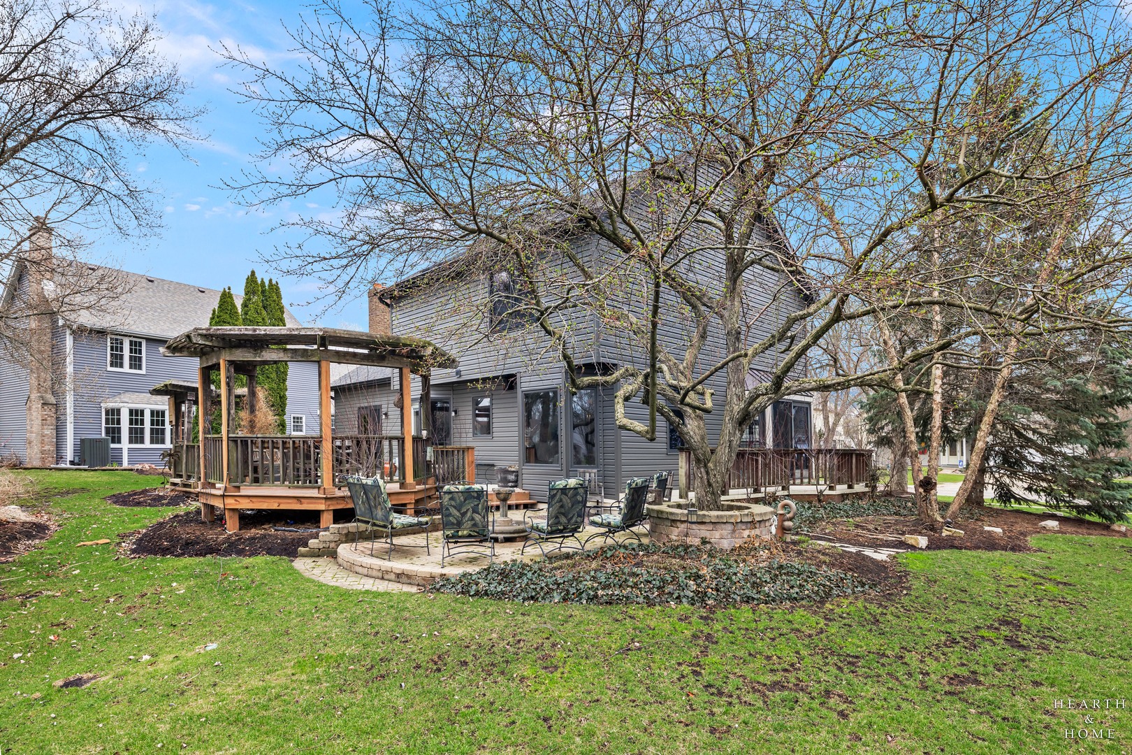 1630 Castaway Court, Hoffman Estates, IL 60010