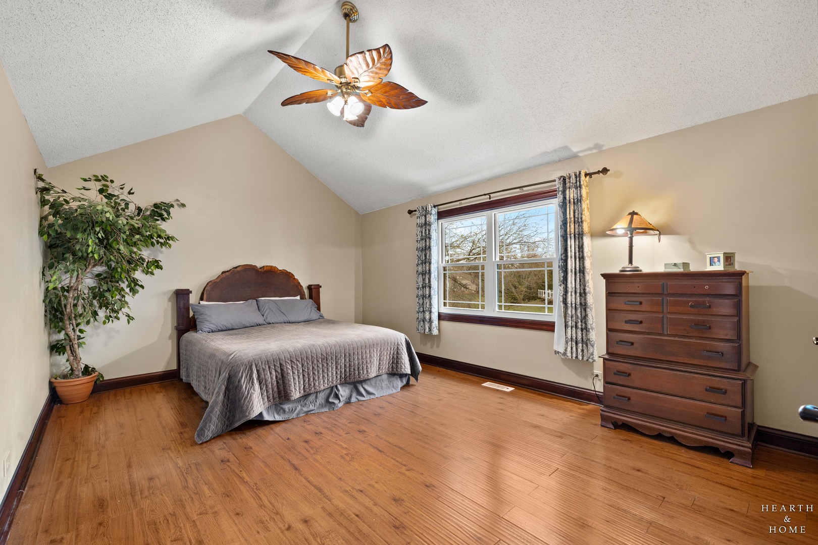 1630 Castaway Court, Hoffman Estates, IL 60010