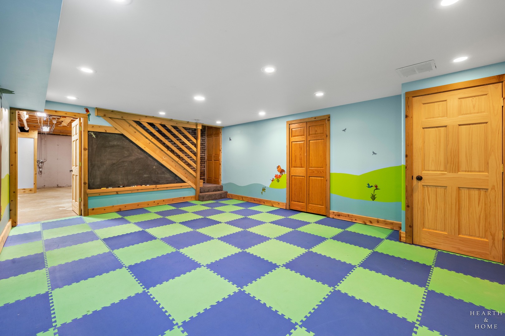 1630 Castaway Court, Hoffman Estates, IL 60010