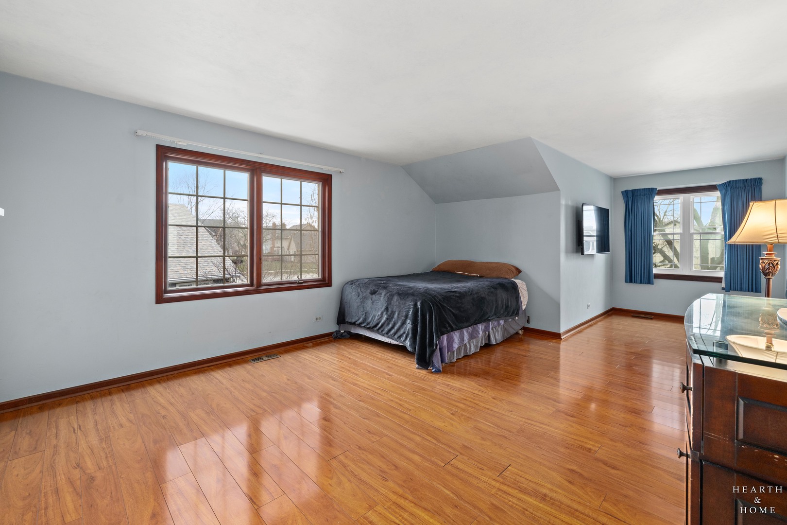 1630 Castaway Court, Hoffman Estates, IL 60010