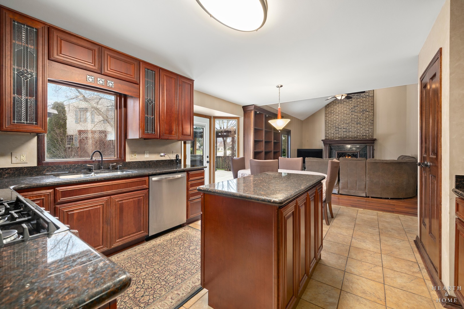 1630 Castaway Court, Hoffman Estates, IL 60010