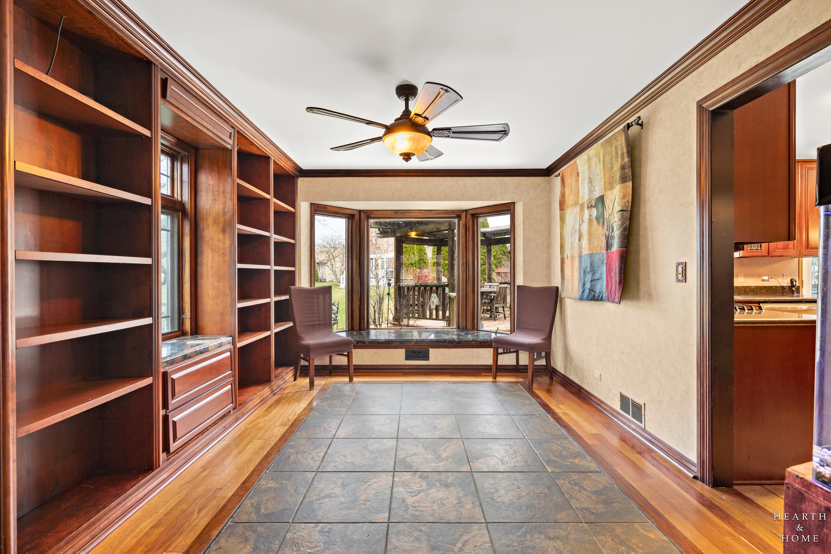 1630 Castaway Court, Hoffman Estates, IL 60010