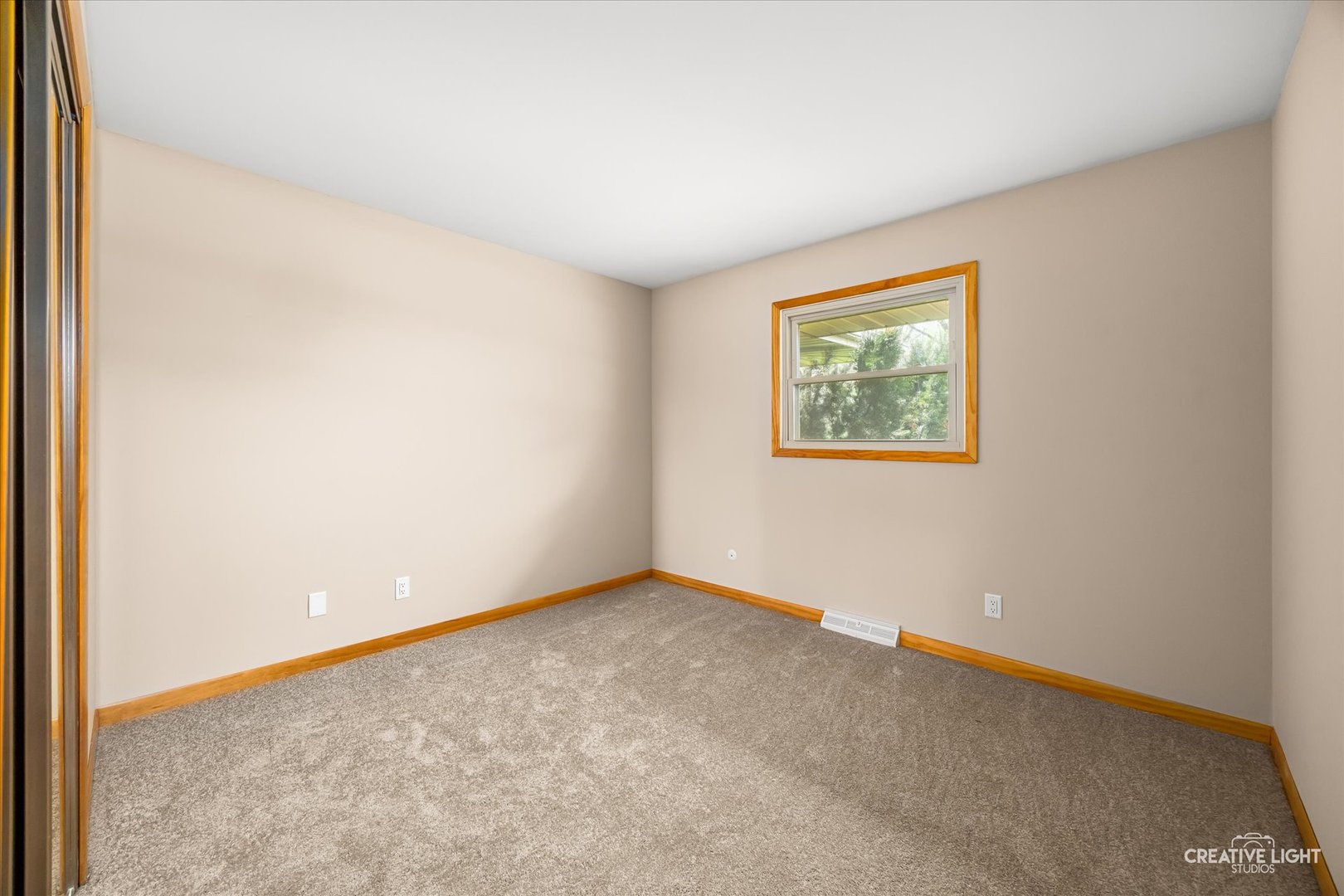 70 Highview Drive, Yorkville, IL 60560