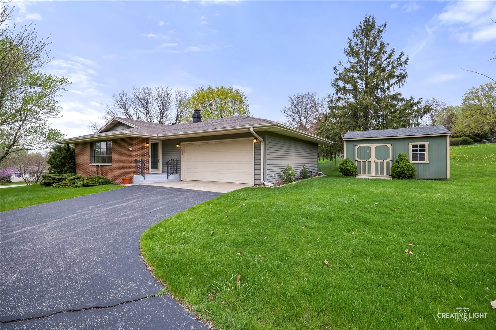 70 Highview Drive, Yorkville, IL 60560